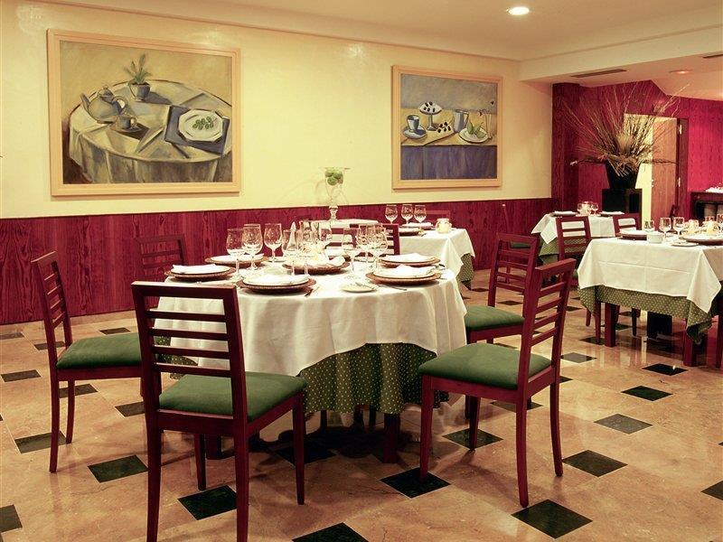 加泰罗尼亚广场萨拉曼卡市长酒店 餐厅 照片